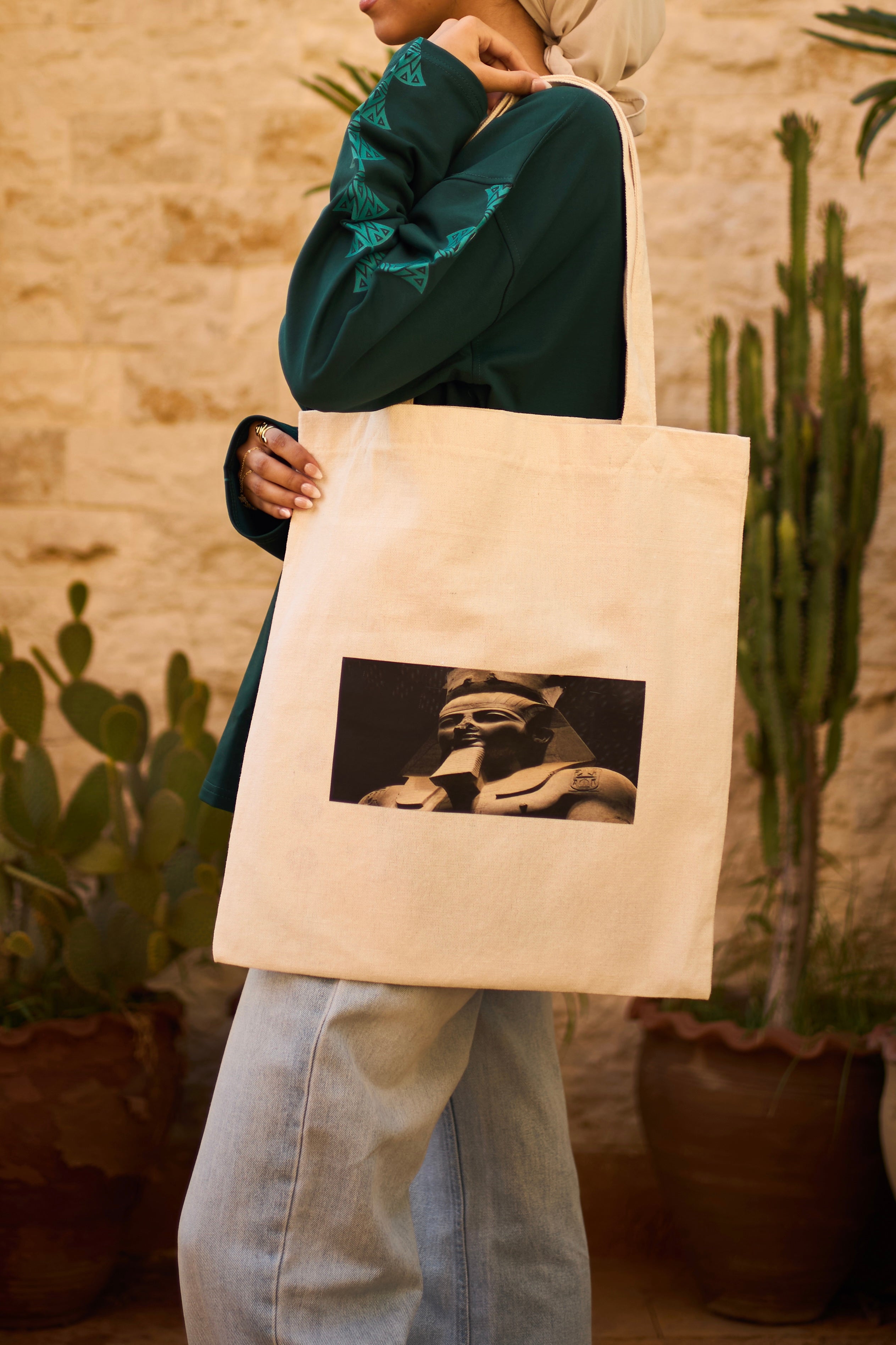 KING RAMSES ll TOTE BAG