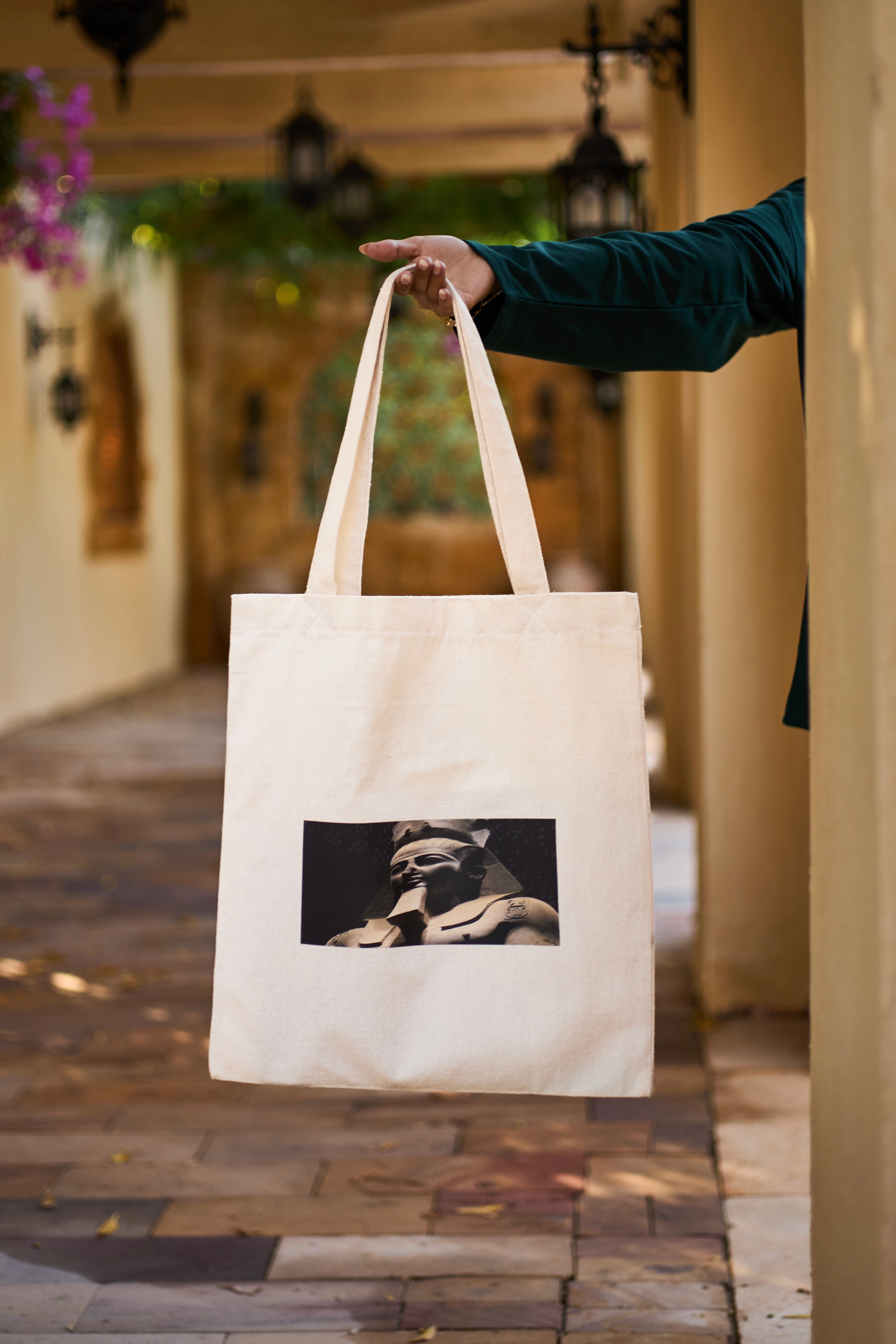 KING RAMSES ll TOTE BAG