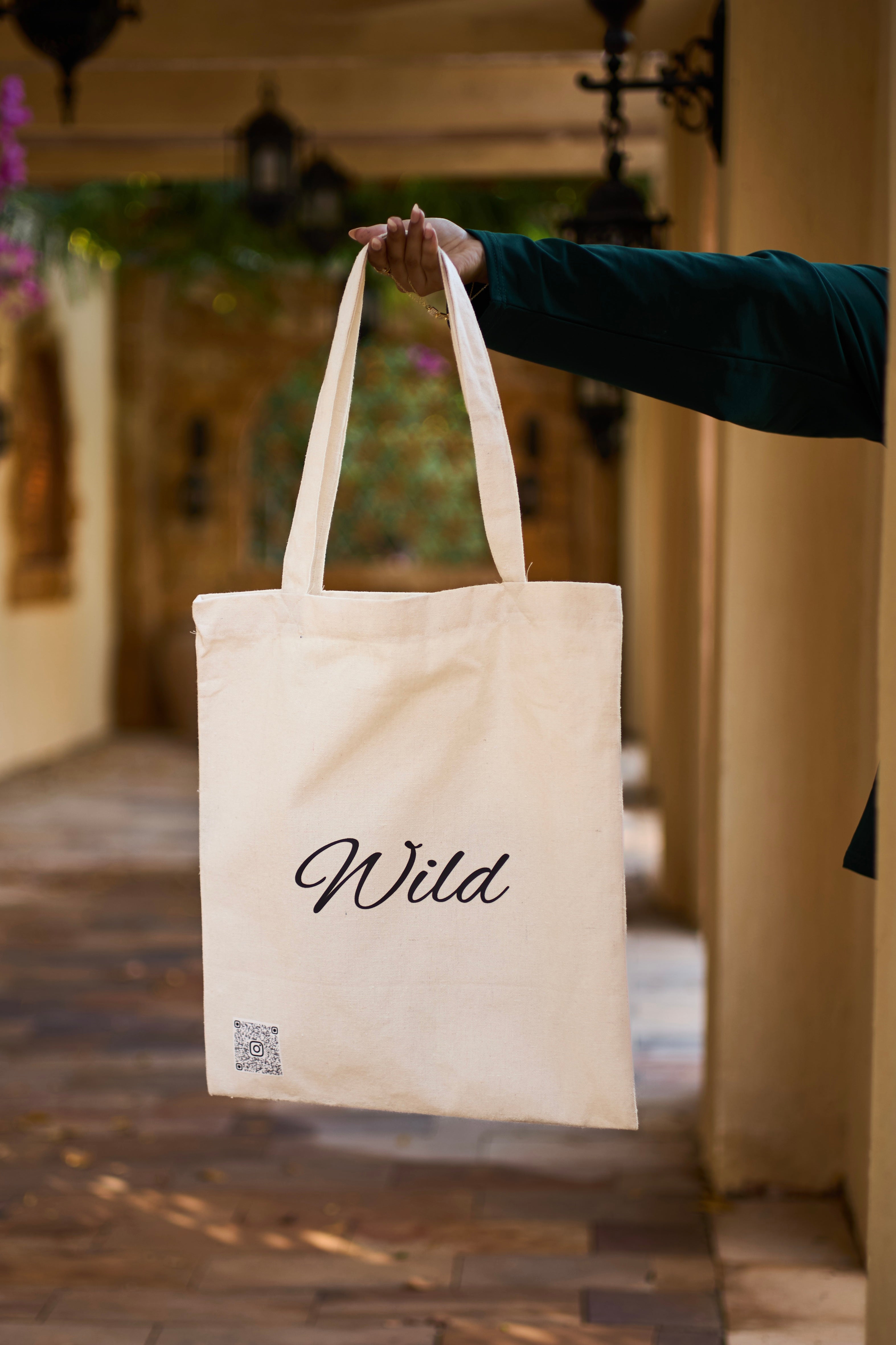 QUEENS TOTE BAG